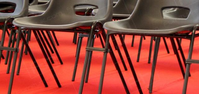 Large Conferences & Meetings https://mill-media.s3.eu-west-2.amazonaws.com/furniture-hire-uk/article_additional/large-conference-3/large-conference-3-740x350.jpg - Neat and organised rows with linking loops.