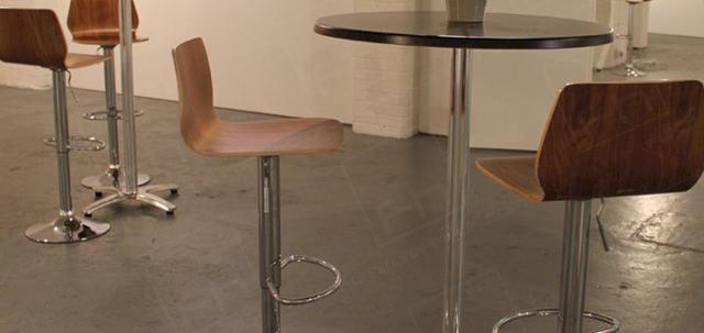 London Art Event https://mill-media.s3.eu-west-2.amazonaws.com/furniture-hire-uk/article_additional/london-art-event12/london-art-event12-740x350.jpg - Seating & tables taking up little gallery space.