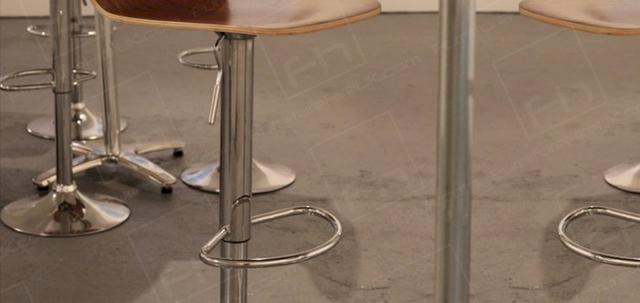 London Art Event https://mill-media.s3.eu-west-2.amazonaws.com/furniture-hire-uk/article_additional/london-art-event5/london-art-event5-740x350.jpg - Walnut stools are supportive & adaptable.