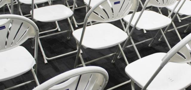 Meetings in London https://mill-media.s3.eu-west-2.amazonaws.com/furniture-hire-uk/article_additional/london-meetings9/london-meetings9-740x350.jpg - Quick & chic meeting seating.