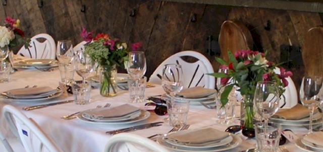 London Wedding https://mill-media.s3.eu-west-2.amazonaws.com/furniture-hire-uk/article_additional/london-wedding6/london-wedding6-740x350.jpg