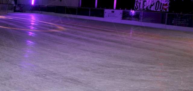 Centrepoint Sleep Out 2013 https://mill-media.s3.eu-west-2.amazonaws.com/furniture-hire-uk/article_additional/sleep-out1/sleep-out1-740x350.jpg - The ice rink prepared for expert skaters.