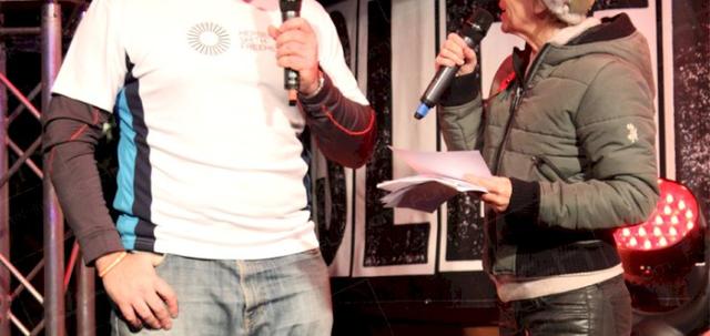 Centrepoint Sleep Out 2013 https://mill-media.s3.eu-west-2.amazonaws.com/furniture-hire-uk/article_additional/sleep-out8/sleep-out8-740x350.jpg - Host Lisa Maxwell chatting on-stage.