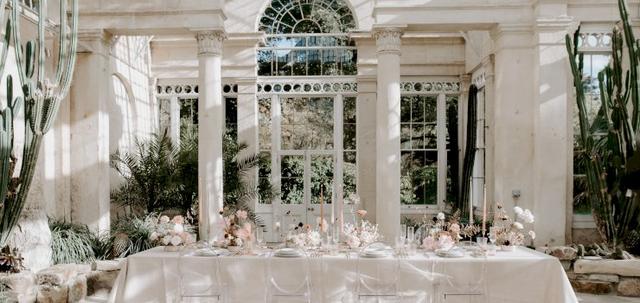 Syon Park Wedding Workshop https://mill-media.s3.eu-west-2.amazonaws.com/furniture-hire-uk/article_additional/syon-park-laura-williams-photography-1/syon-park-laura-williams-photography-1-740x350.jpg