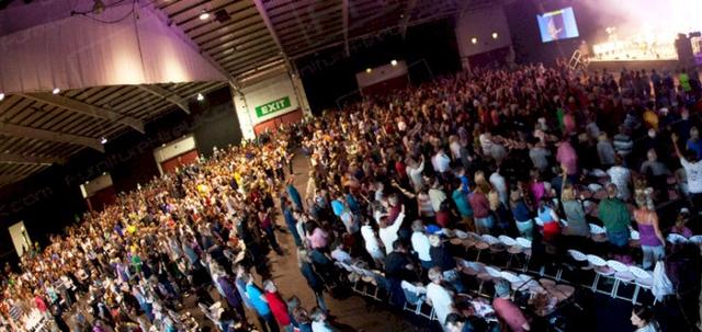 Westpoint 2013 https://mill-media.s3.eu-west-2.amazonaws.com/furniture-hire-uk/article_additional/westpoint1/westpoint1-740x350.jpg - Meeting sees a packed out venue.