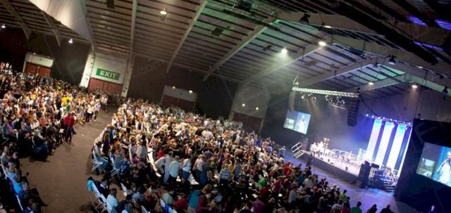 Westpoint 2013 https://mill-media.s3.eu-west-2.amazonaws.com/furniture-hire-uk/article_additional/westpoint3/westpoint3-740x350.jpg - Large venue with big walkways so people can easily move around.