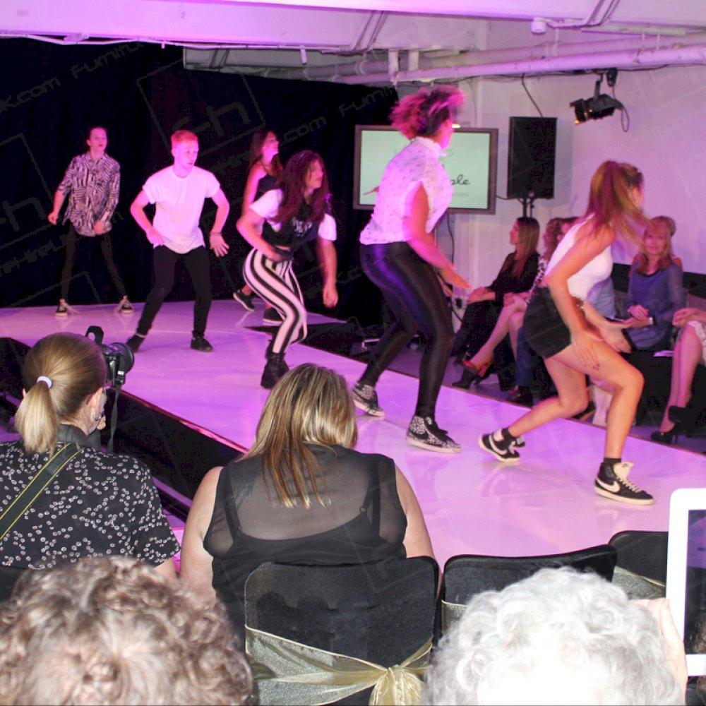 Pineapple Studios entertain us!