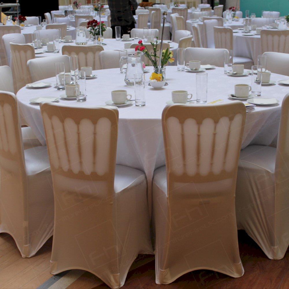 Bright flowers add splashes of eye-catching colour.