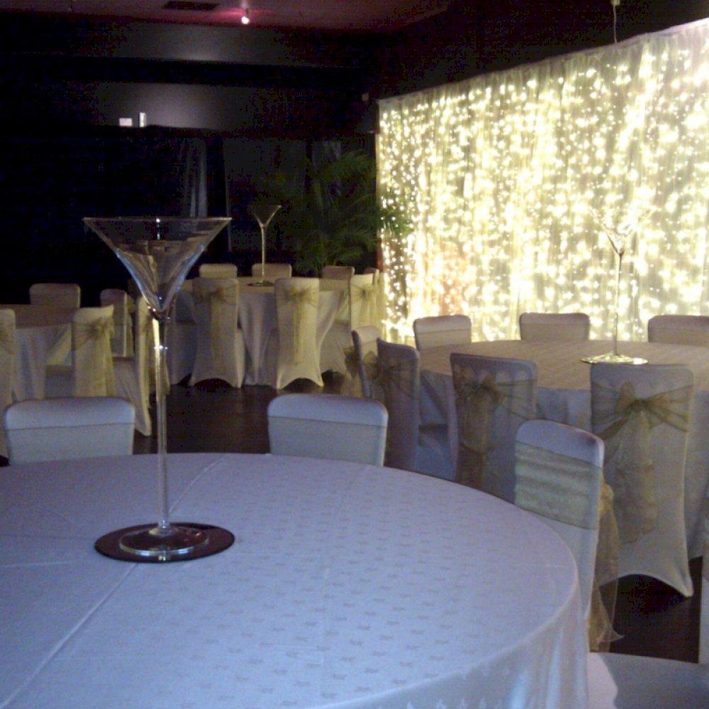 Elegant tables with simple touches.