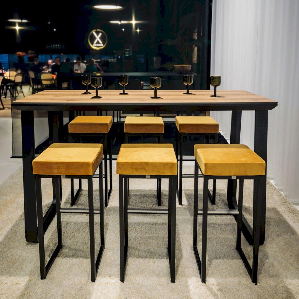 Featured: Utah black poseur table with Nevada stools, gold pad.