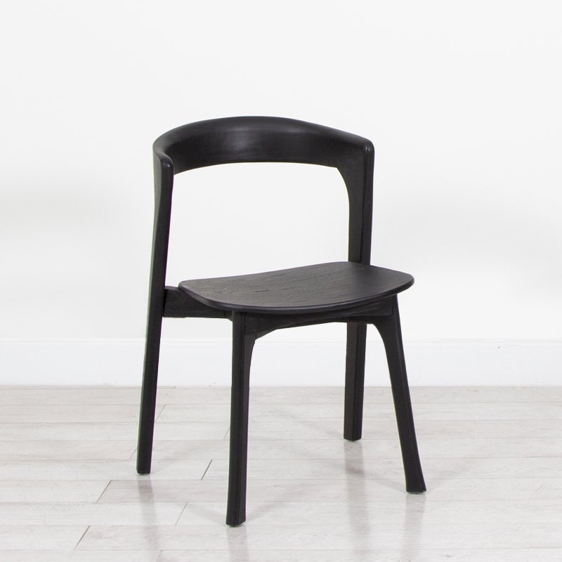 Black Tray Chair