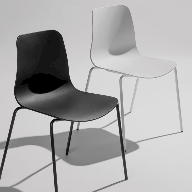Black Curve Stacking Chair