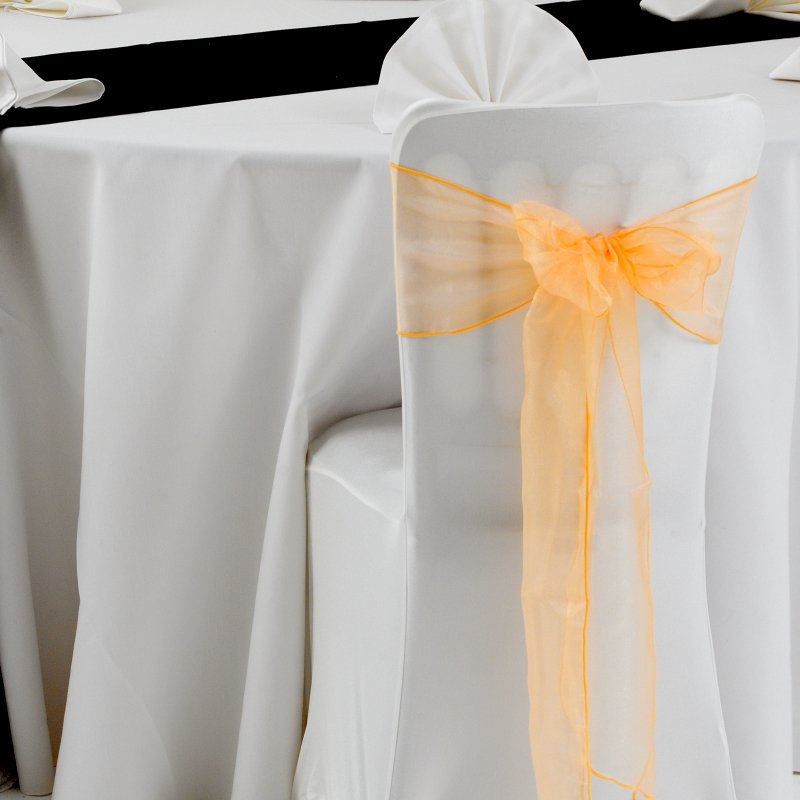 108 inch Round White Tablecloth (for 4ft)