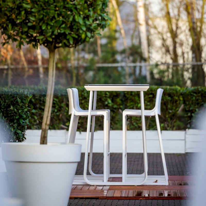 Utah Double Poseur Table - White Base White Top